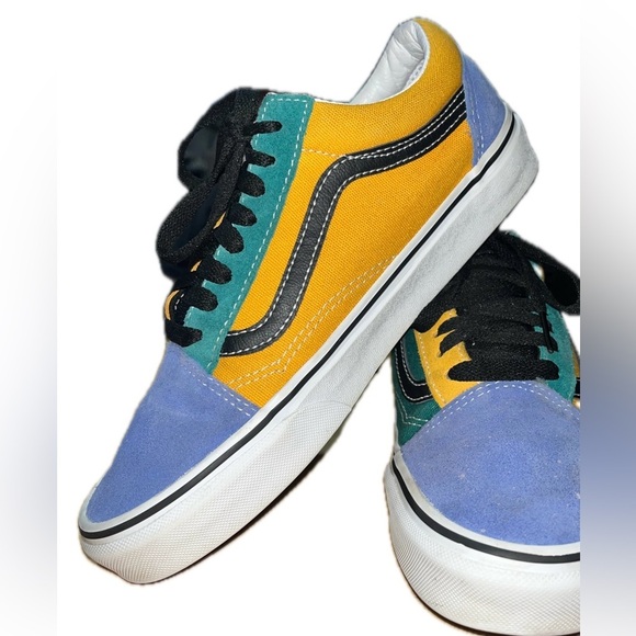 Vans Men or Women’s Mix & Match Old Skool Sneaker, 7 Men or 8.5 Women - Picture 1 of 10